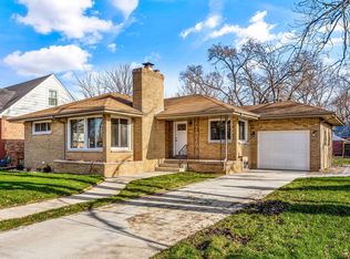 17727 Roy St, Lansing, IL 60438