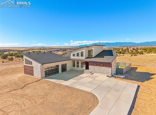 5425 Schaefer Ln, Pueblo, CO 81004