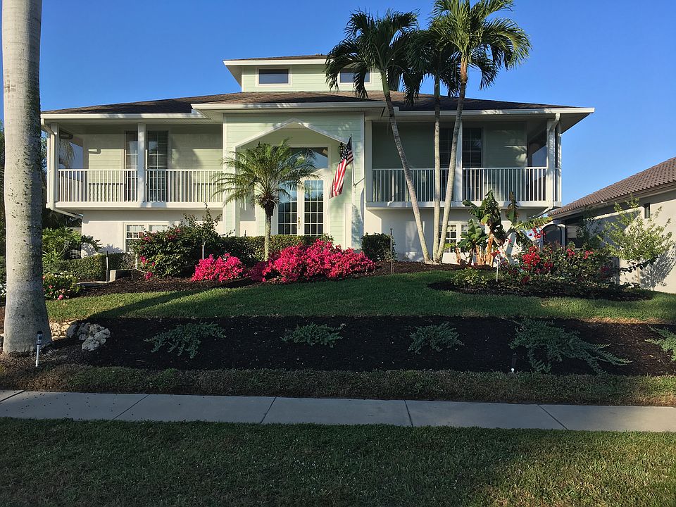 1st image of 774 Pelican Ct