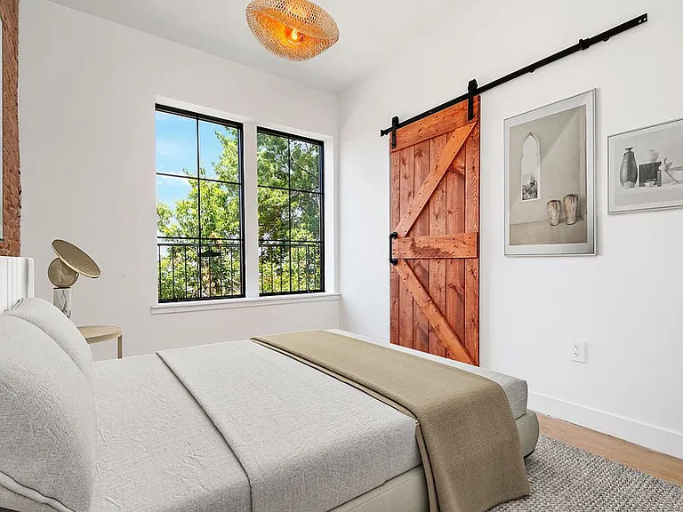 25-09 34th St #PENTHOUSE — Photo 12