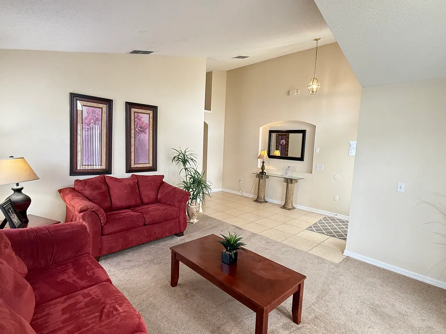 4 bed, 1995 sqft, $2,500 — Photo 2