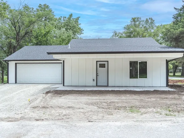 212 N West St, Leon, KS 67074