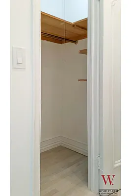 Rented by Wohlfarth & Associates Inc | media 25