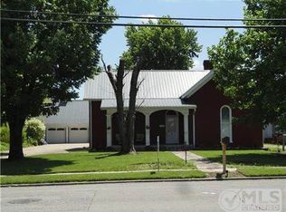 214 W Gay St, Lebanon, TN 37087