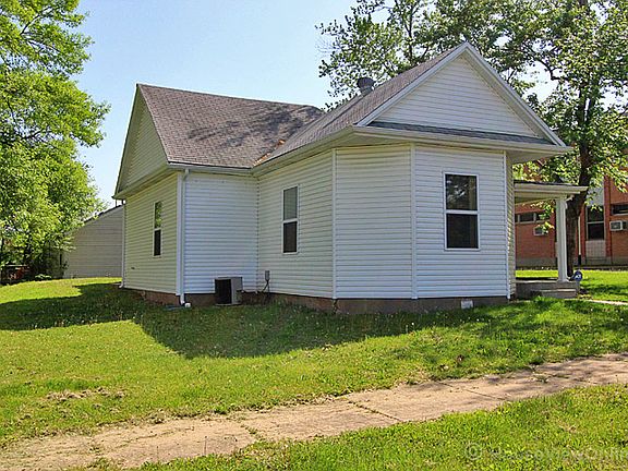 2nd image of 327 W Fite St