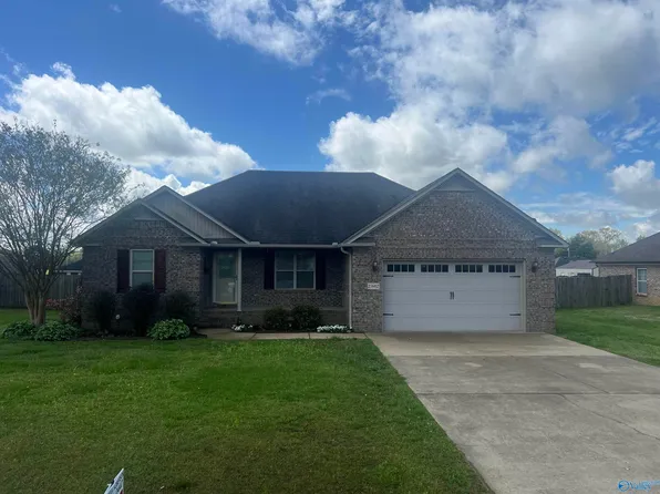 27602 Grant Dr, Elkmont, AL 35620