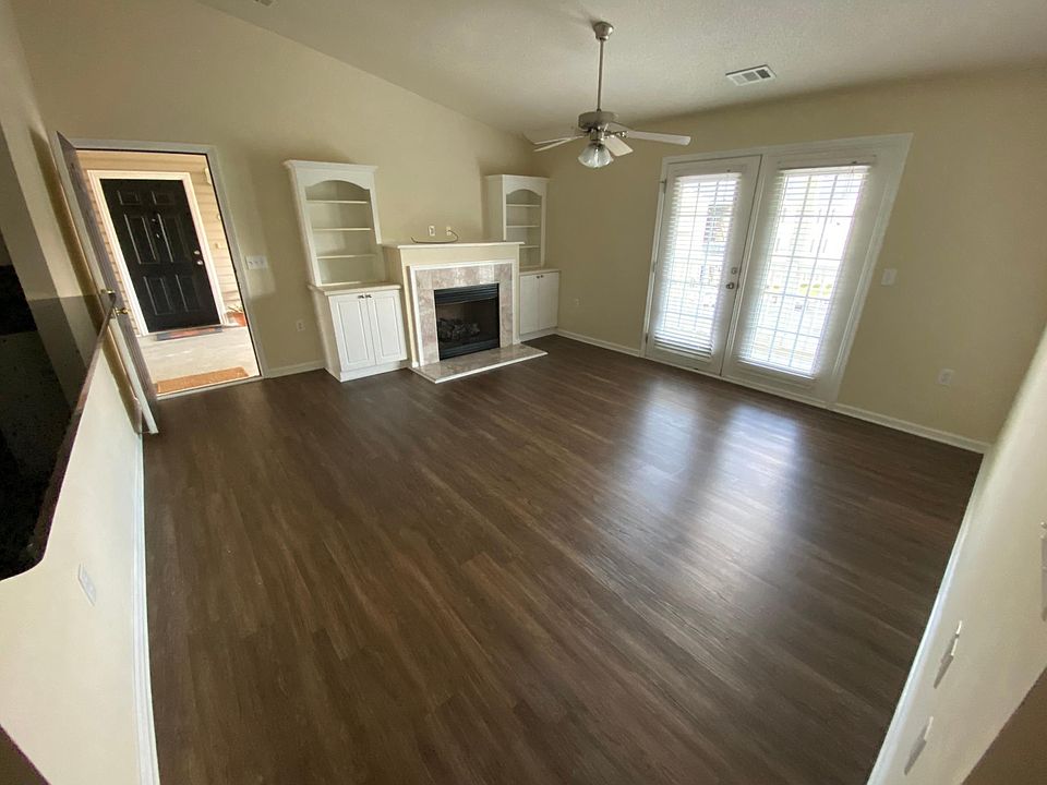 1st image of 131 McKenna Cir