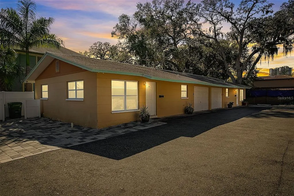 2 bed, 1.0 bath, 1000 sqft, $2,500 — Photo 1