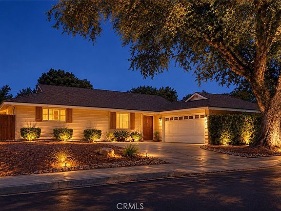 2nd image of 611 Iris St