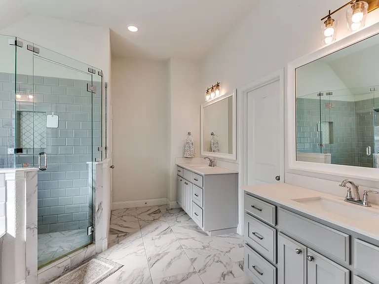 861 Highlands Ave — Photo 4