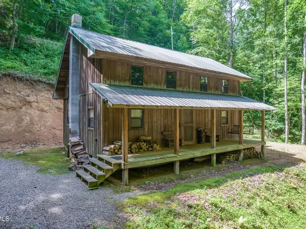 1150 Stage Rd, Mountain City, TN 37683