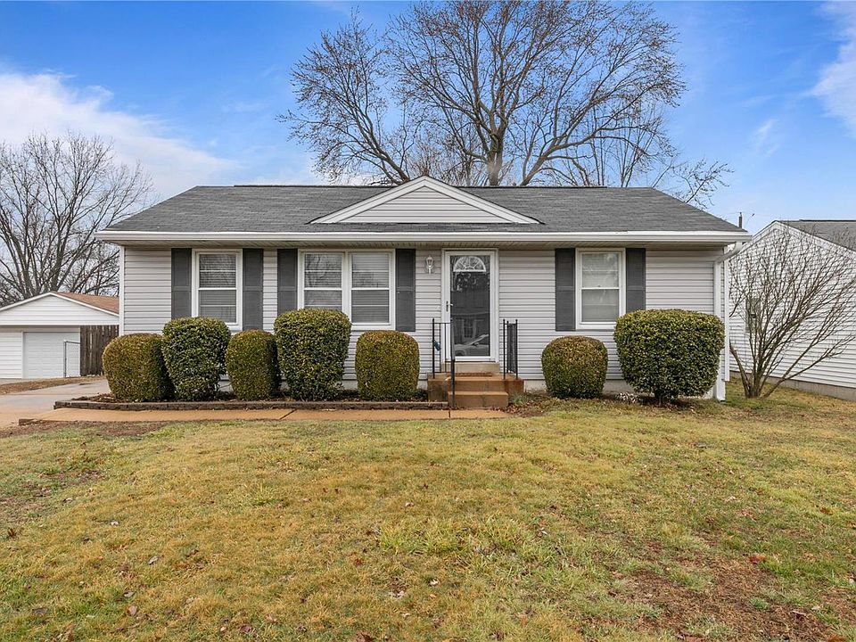 1st image of 11117 Pine Forest Dr
