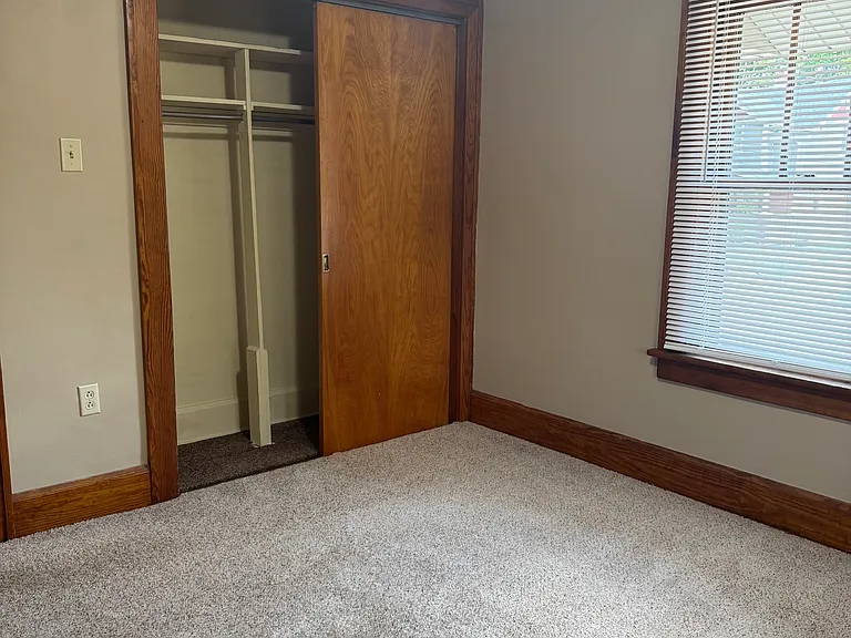 160 Fairview Ave — Photo 15