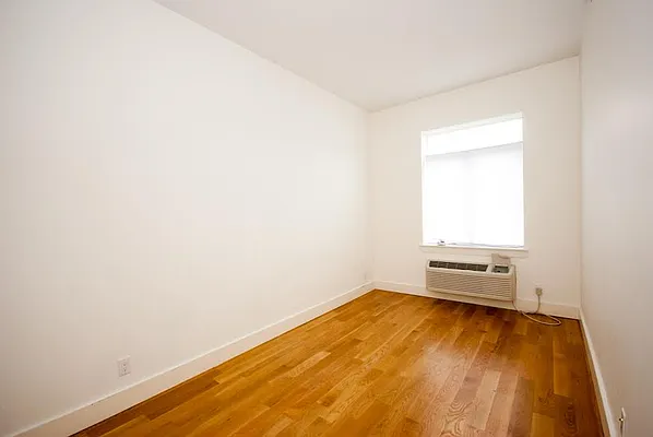 Rented by EXR | media 34