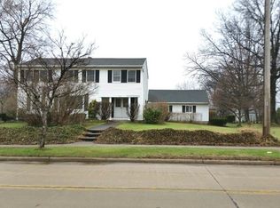 5860 Dunham Rd, Maple Heights, OH 44137