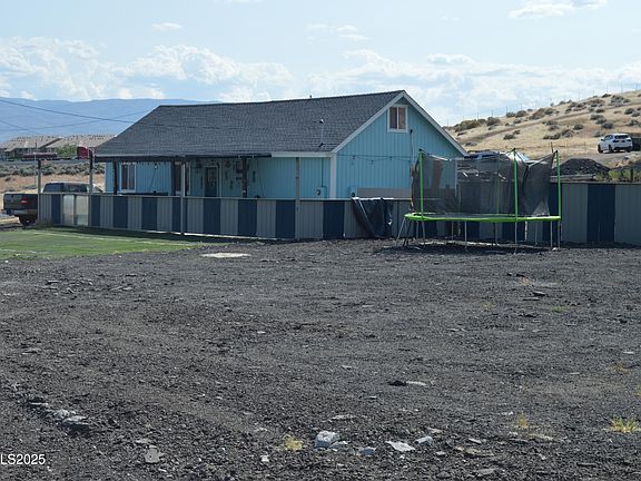 5th image of 3325 Clear Acre Ln