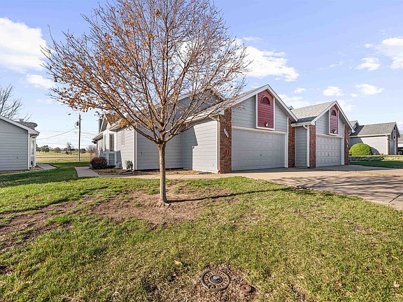 3rd image of 673 Georgetown Rd