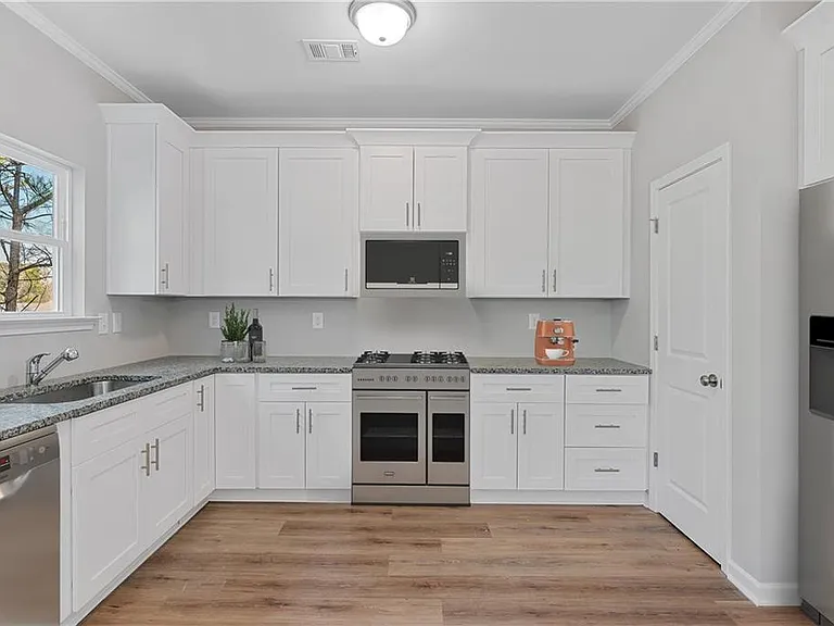 2832 Laurel Ridge Cir — Photo 13