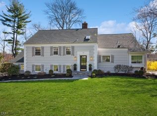 14 Chimney Ridge Dr, Morristown, NJ 07960