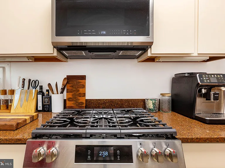 3100 Connecticut Ave NW #230 — Photo 15