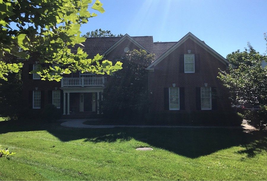 1st image of 1 London Ct