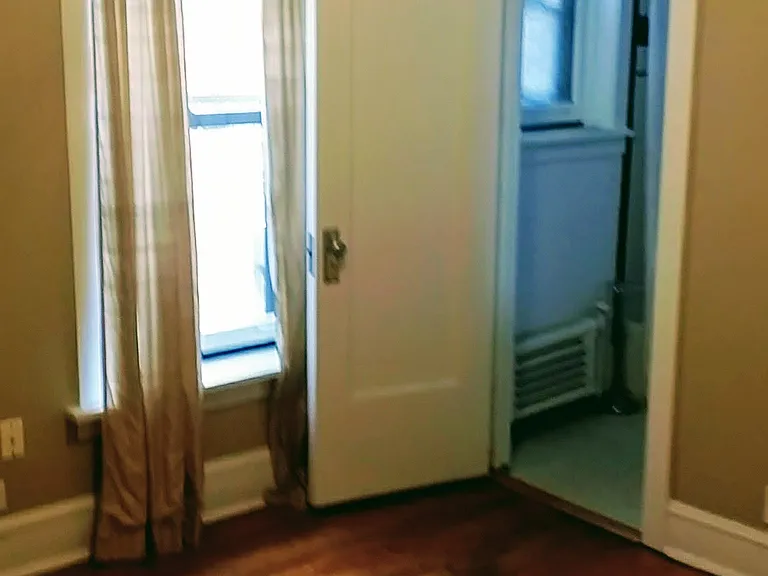 857 W Margate Ter #2E — Photo 7