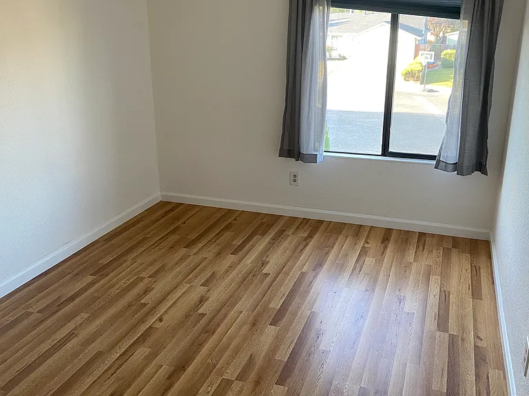 401 Chaco Canyon Ct — Photo 11