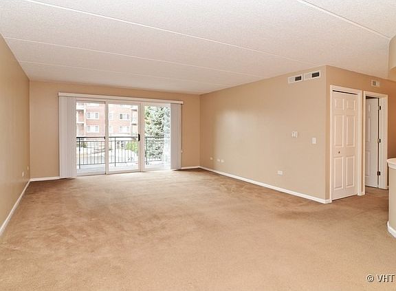 2nd image of 5360 N Lowell Ave APT 201