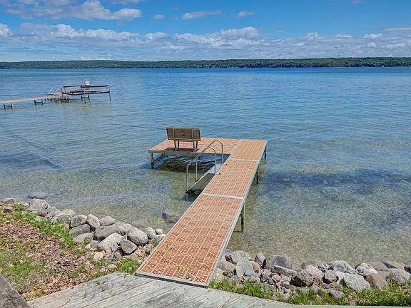 4th image of 2447 N West Torch Lake Dr