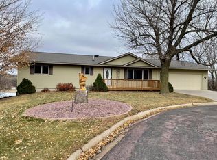 1500 Sayles Dr, Jackson, MN 56143