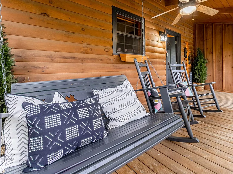 810 Cabin Creek Way — Photo 24