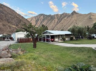 516 S Main St, Riggins, ID 83549