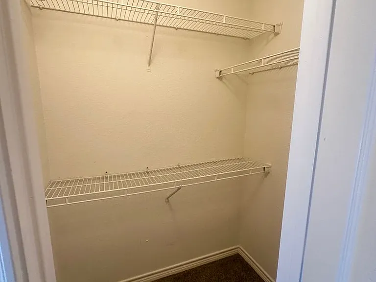 2527 Pascal Ct — Photo 13