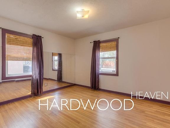 3rd image of 926 Madeira Dr SE