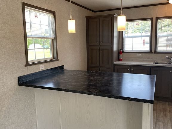2nd image of 2902 Banbury Ct