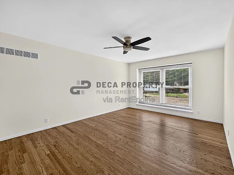 10327 Dorenshire Ct — Photo 8