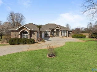 12820 Saint Andrews Dr, Athens, AL 35611