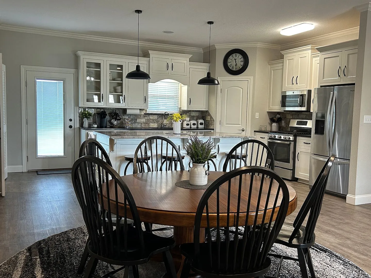 Luxury Furnished Country Home Near Crawford with All Utilities Included! — Photo 2