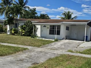 9513 Keating Dr, Palm Beach Gardens, FL 33410