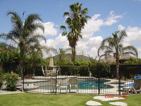 Sparkeling Pool & Spa