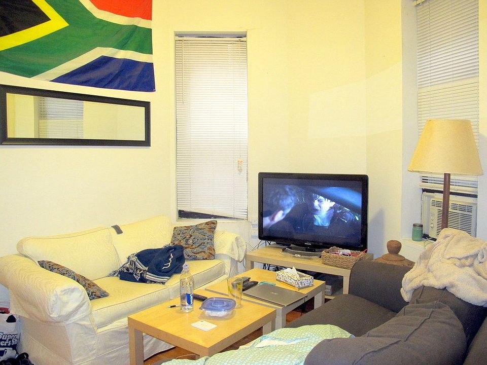 1st image of 572 Amsterdam Ave APT 12