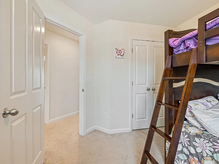 409 Oldbury Ln — Photo 28