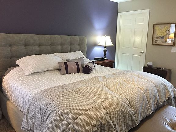 4th image of 4190 Fairview Dr APT 11