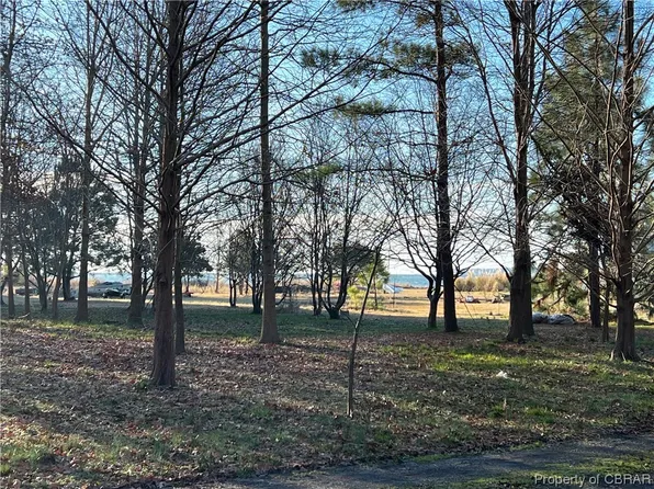 0 S 4th St #226, Deltaville, VA 23043