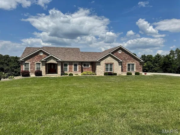 10 Bryants Creek Dr, Elsberry, MO 63343