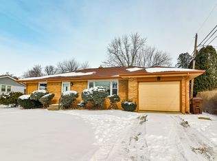 3310 Brendenwood Rd, Rockford, IL 61107