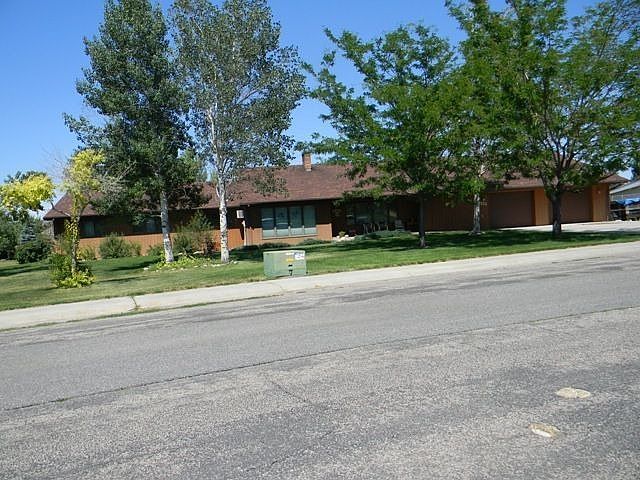 1st image of 255 Christina Dr
