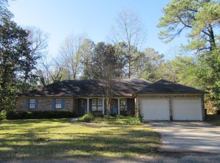 6 Gardiner Pl, Laurel, MS 39440