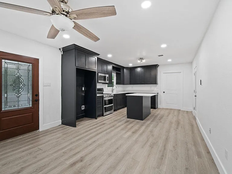 17411 Rolling Hill Ln — Photo 7