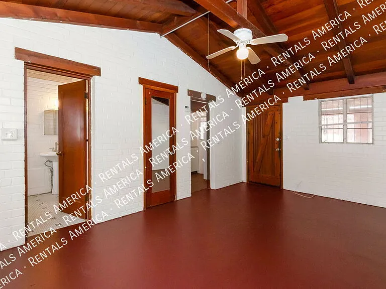 947 N Alvernon Way #3 — Photo 6